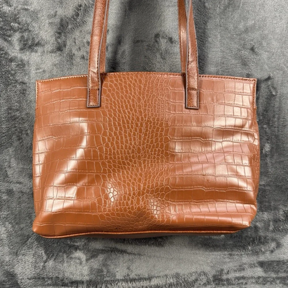 Bueno Brown Satchel Top Handle Bag Faux Leather Croc Embossed Gold Tone Hardware
